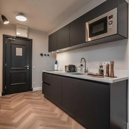 Limehome Keizerstraat Apart-hotel 3*