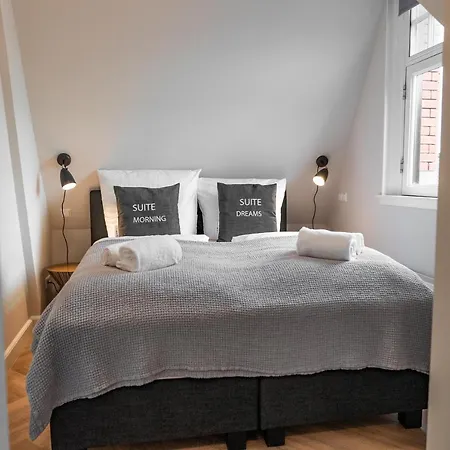 Apart-hotel Limehome Keizerstraat 3*