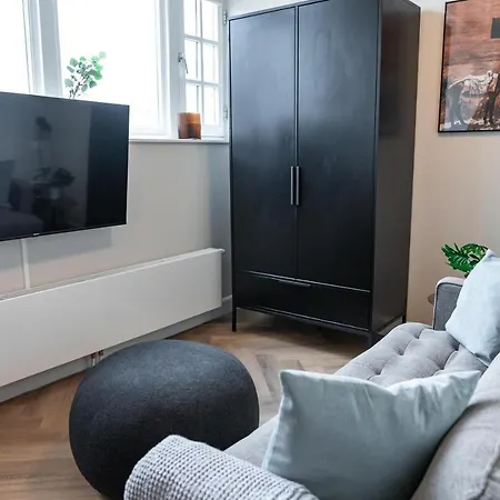 Limehome Keizerstraat Apart-hotel 3*