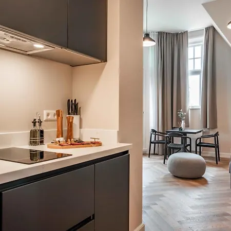 Limehome Keizerstraat 3* Haia